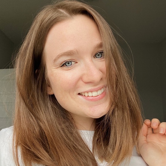 Meet your Posher, Rafaelle - Picture 1 of 5